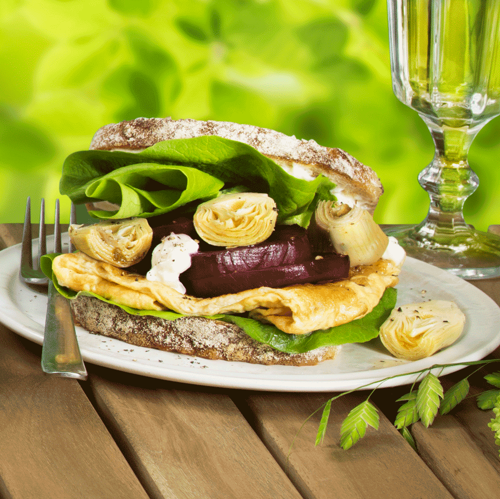 Levain sandwich with beetroots and eggs