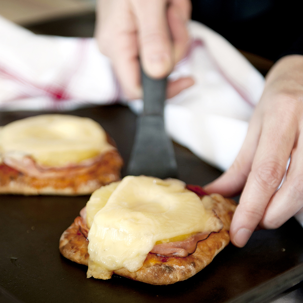 Pizza sandwich with pineapple